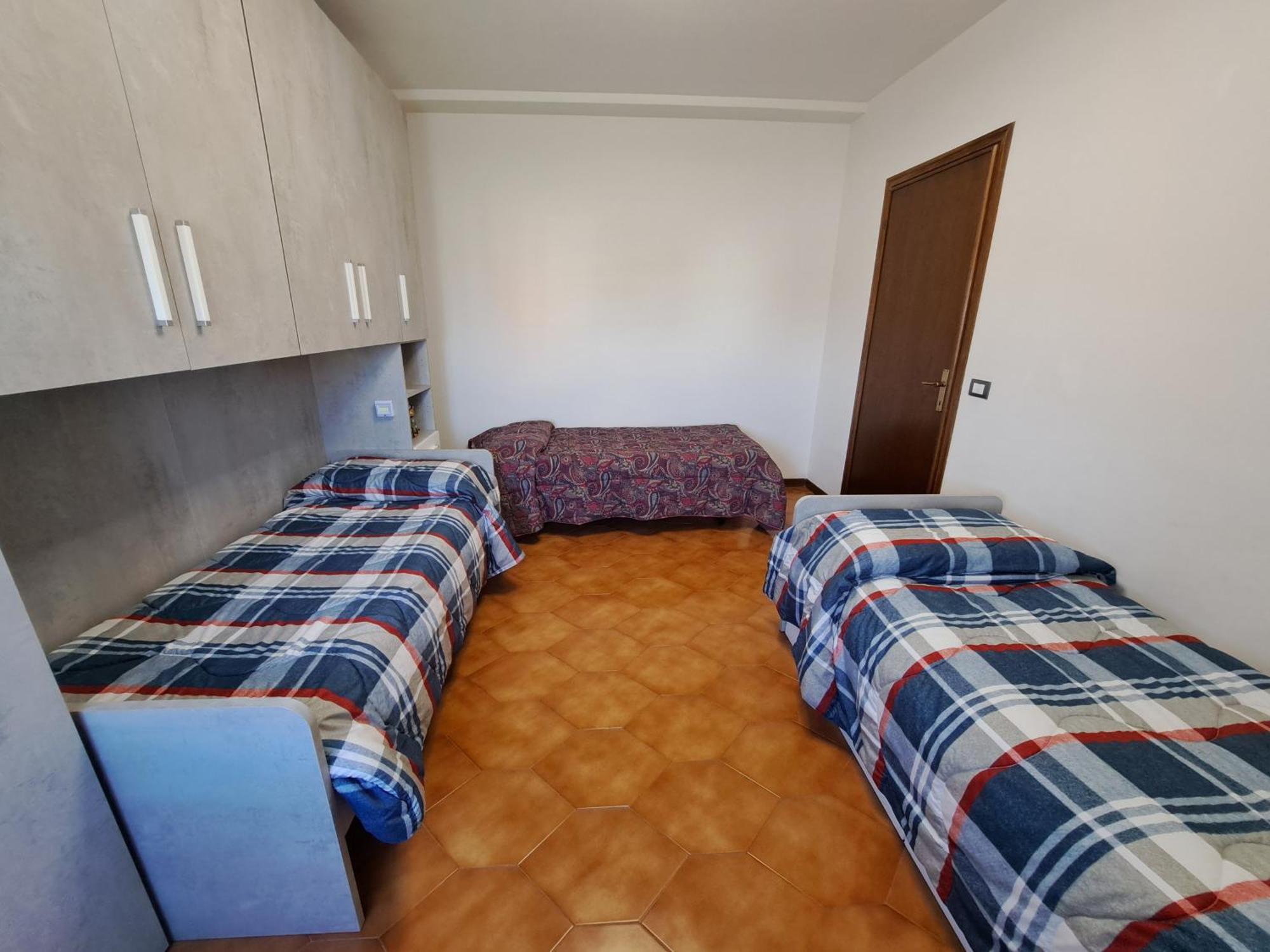 Appartamento Giotto - Free Parking Ліворно Екстер'єр фото